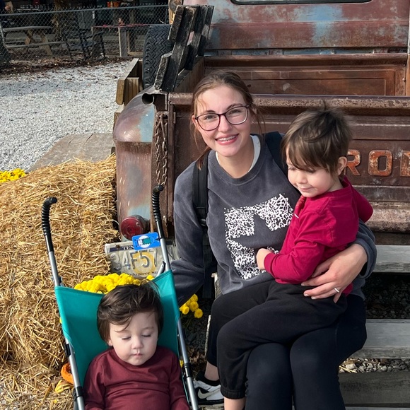 Meet your Posher, Mattison - Picture 3 of 3